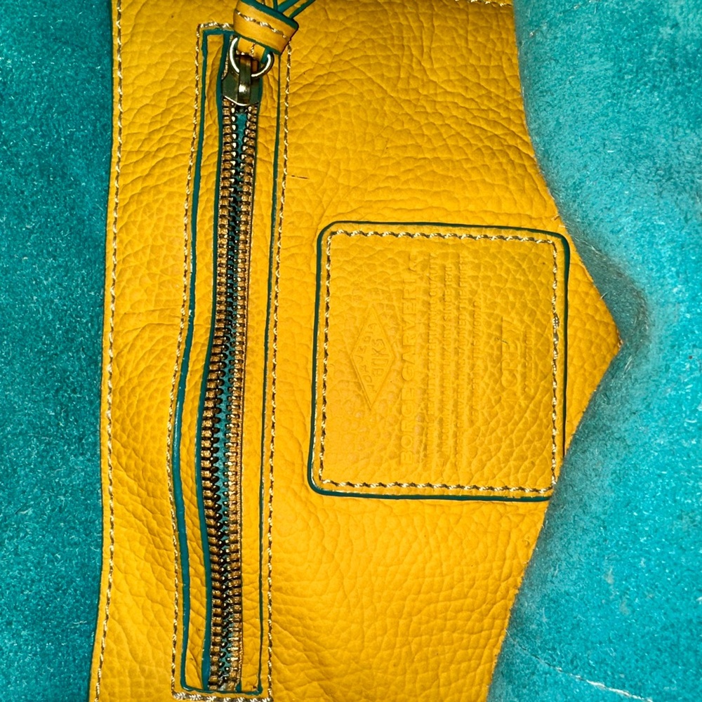 Small leather tote. - Picture 8 of 10